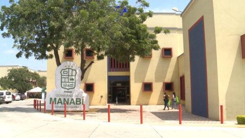 La Contraloría auditó contratos para obras de riego de la Prefectura de Manabí. 