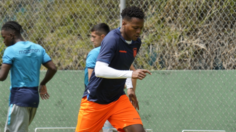 Michael Estrada, entrenando con la Selección en el microciclo, el 25 de octubre de 2022.