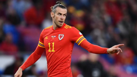 Gareth Bale, de Gales, durante un partido con su selección.