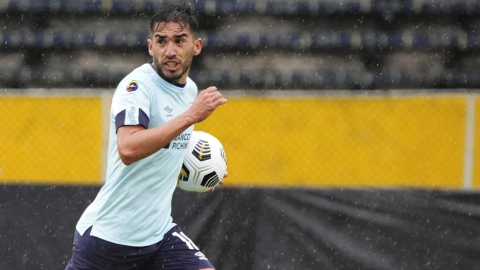 Lisandro Alzugaray festejaba un gol convertido con Universidad Católica en Quito.