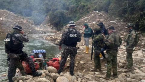 Militares encontraron material para hacer minería en el río Santa Bárbara en noviembre de 2022. 