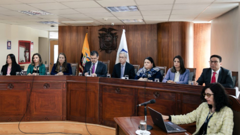 Pleno de la Corte Constitucional durante la audiencia de seguimiento por la selección del presidente de la Judicatura, el 10 de enero de 2023, en Quito.