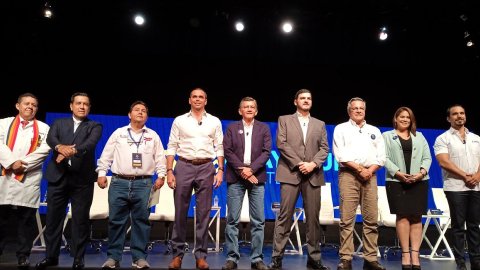 Nueve de los 11 candidatos en la carrera por la Alcaldía de Guayaquil, el 15 de enero de 2023. 