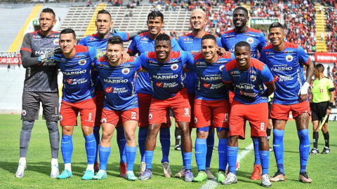 Los jugadores de Deportivo Pasto posan para una foto antes de un partido el 15 de enero de 2023.