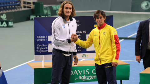 Stefanos Tsitsipas y Álvaro Guillén abrirán la serie de Copa Davis entre Ecuador y Grecia, el sábado 4 de febrero de 2023. 