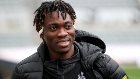 Christian Atsu, antes de un partido con el Newcastle en la Premier League inglesa, en enero de 2020.