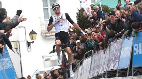 El ciclista del UAE, Tim Wellems, en la Vuelta a Andalucía.