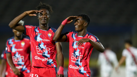 Andrés Micolta celebra su gol en el partido de El Nacional ante Nacional de Potosí por Copa Libertadores, el 15 de febrero de 2023.