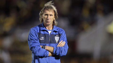 Ricardo Gareca dirigiendo a Vélez Sarsfield, durante un partido de Copa Libertadores ante Peñarol, el 26 de febrero de 2013. 