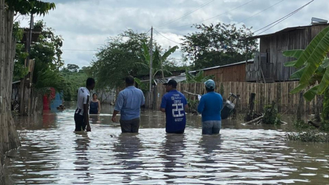 Las fuertes lluvias provocaron una inundación en el sector Badeal, de la parroquia San Antonio de Chone, el 8 de marzo de 2023.