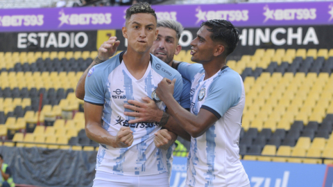 Los jugadores de Guayaquil City celebran un gol ante Mushuc Runa por la Fecha 3 de la LigaPro, el 18 de marzo de 2023.