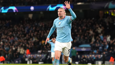 Erling Haaland celebra su quinto gol ante el RB Leipzig, el 14 de marzo de 2023, por los octavos de final de la Champions League. 