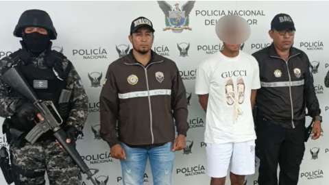 Detención en Babahoyo de alias 'Yumbo', presunto responsable de varios asesinatos en Esmeraldas. Foto del 17 de marzo de 2023.