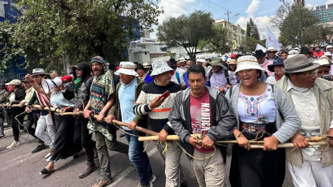 La Conaie marcha hacia la Corte Constitucional, en Quito, el 28 de marzo de 2023.