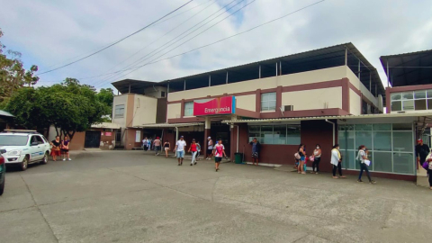 Imagen referencial del hospital básico Sagrado Corazón de Jesús de Quevedo, en Los Ríos.