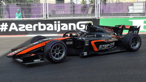 El piloto Juan Manuel Correa en el Circuito callejero de Bakú, sede del Gran Premio de Azerbaiyán.