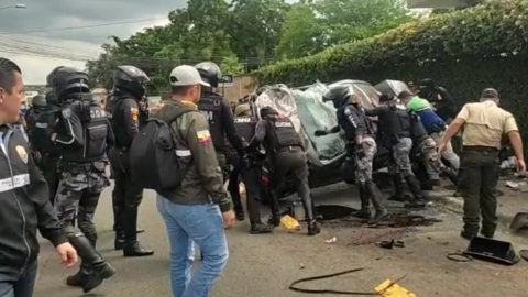 Miembros de la Policía después de un operativo de captura de supuestos sicarios, en Portoviejo, este 12 de mayo 2023.