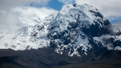 Vista panorámica del volcán Antisana, el 30 de enero de 2021.