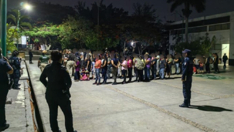 Trece ecuatorianos formaban parte de un grupo de migrantes rescatado en Chiapas.