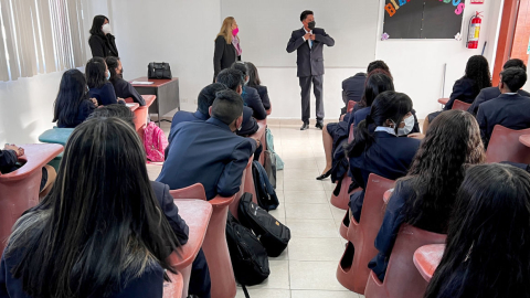 Imagen referencial de un colegio en la región Sierra, en septiembre de 2022. 