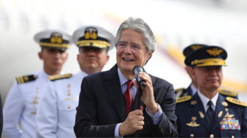 El presidente Guillermo Lasso, antes de partir hacia la cumbre regional en Brasilia, el 28 de mayo de 2023. 