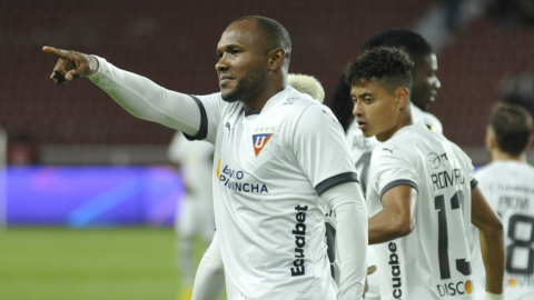 Juan Luis Anangonó celebra su gol en el partido de Liga ante Libertad, el 2 de junio de 2023. 