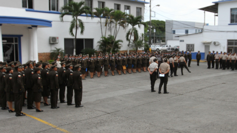 Ceremonia de bienvenida a los 165 nuevos policías en Guayaquil, el 12 de junio de 2023. 