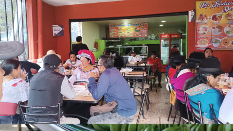 Restaurantes Los Tradicionales de la 6, en Quito. 