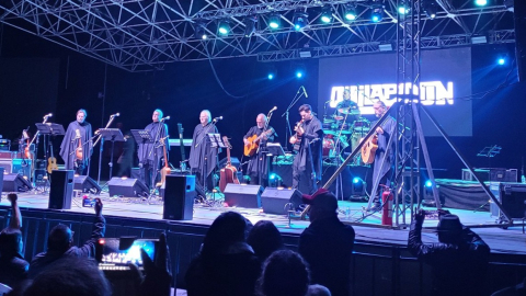 Presentación del grupo chileno Quilapayún en Quito.