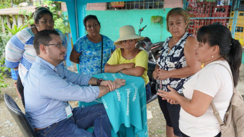 Atención a clientes de BanEcuador, marzo de 2023.