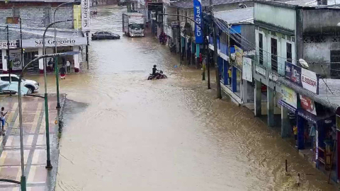 Un sector de Flavio Alfaro en Manabí, completamente inundado, en las lluvias del pre arribo de El Niño a Ecuador, el 12 de julio de 2023. 