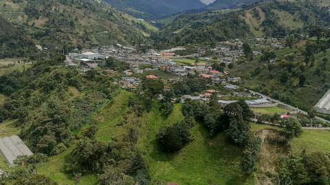 De El Triunfo, parroquia de Patate (Tungurahua), han salido al menos 1.000 personas, de las 3.000 que la habitan, desde 2020.
