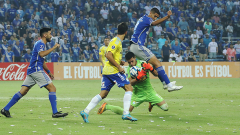 Emelec se enfrenta a Sporting Cristal por la Copa Sudamericana, el 19 de julio de 2023.