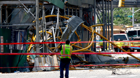 Restos de la grúa que cayó en Hudson Yards, Nueva York, el 26 de julio de 2023. 