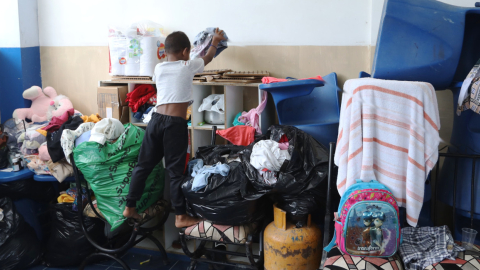 Un niño en un albergue de Esmeraldas, el 6 de junio de 2023.