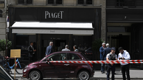 Exteriores de la joyería Piaget en París, luego de un robo, el 1 de agosto de 2023. 