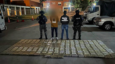 Ciudadano que transportaba 247 kilos de droga en su vehículo. Guayaquil, 5 de agosto de 2023