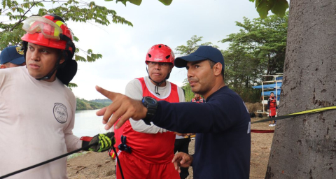 Bomberos-Guayaquil-fenómeno-de-el-niño