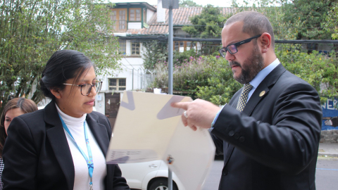 El ministro de Ambiente, José Antonio Dávalos, presentó un pedido de revocatoria a la suspensión de la Consulta Ambiental.