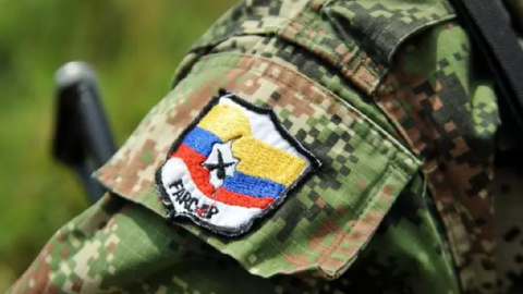 Imagen referencial de logo de la extinta guerrilla de las FARC de Colombia. 