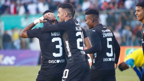 Los jugadores de Liga de Quito celebran en el partido ante Gualaceo, el 27 de agosto de 2023.