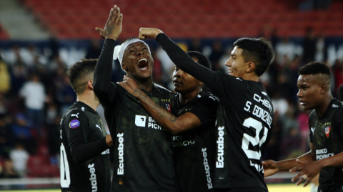 José Angulo celebra su gol en el partido de Liga de Quito ante Guayaquil City, el 4 de septiembre de 2023.