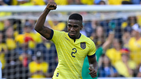 Félix Torres celebra su gol en el partido de Ecuador ante Uruguay, el 12 de septiembre de 2023.