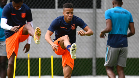 Byron Castillo, durante un entrenamiento con la selección ecuatoriana, el 25 de octubre de 2022.