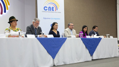 El CNE presentó los ejes para el debate presidencial, el 18 de septiembre de 2023.