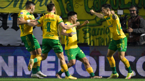 Los jugadores de Defensa y Justicia celebran la clasificación a semifinales de la Copa Sudamericana. 