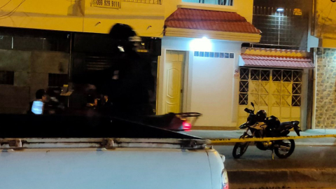 La Policía en la avenida Francisco de Orellana, en Guayaquil.