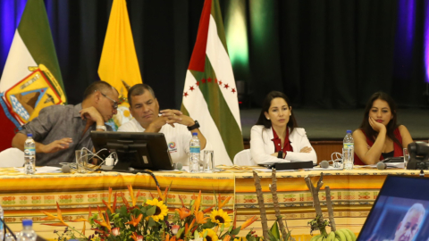 Jorge Glas, Rafael Corea, Luisa González y Paola Pabón, el 12 de mayo de 2017, en Montecristi.