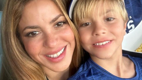 Shakira y su hijo menor, Sasha, de nueve años.