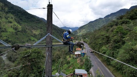 Mantenimiento de la red eléctrica de Quito, el 26 de octubre de 2023.